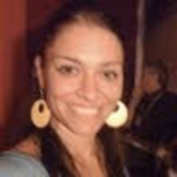 Meet your Posher, Jennifer - Picture 1 of 1